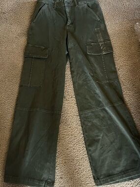 American Eagle Outfitters Olive Green Wide-Leg Cargo Pants